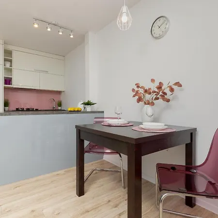 Warsaw Ochota Baleya Cozy Apartment By Renters
